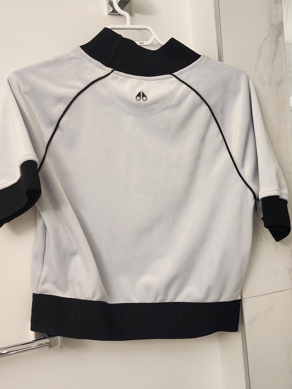 Sweater - Picture 5 of 5